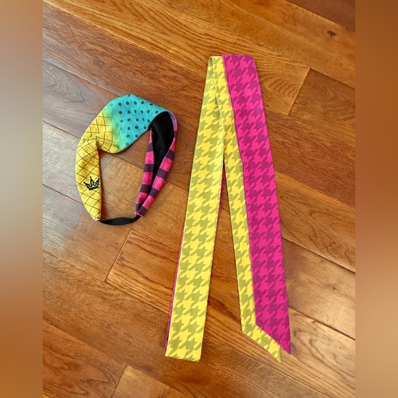 Crowned Athletics Pumpkin Queen Set Size M - Picture 8 of 9